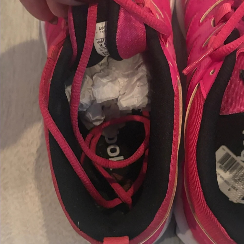 Reebok Women's Vibrant Pink Athletic Sneakers - Picture 4 of 6